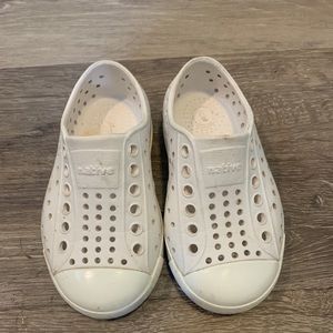 White toddler c6 Native